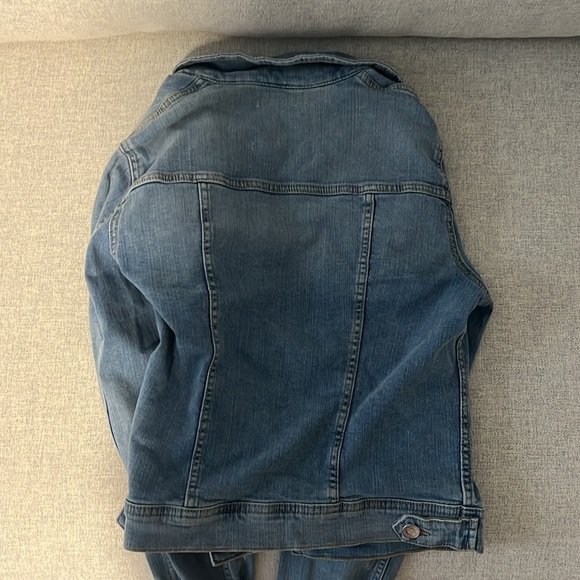 Dynamite Denim Wash Jean Jacket SIZE S - Picture 2 of 2